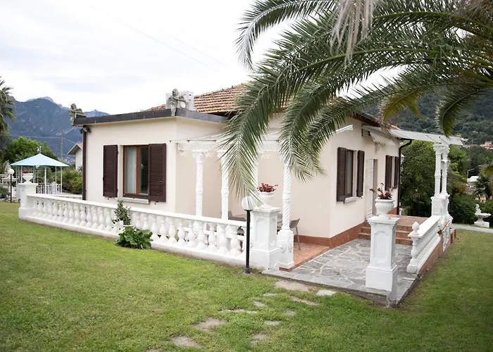 Casa Aurea Holiday home *